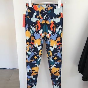 Maaji reversible full length medium compression legging in navy blue multi print